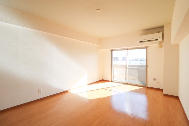 居室・リビング　図面と現状に相違がある場合には現状を優先