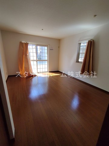 居室・リビング　別部屋写真です。