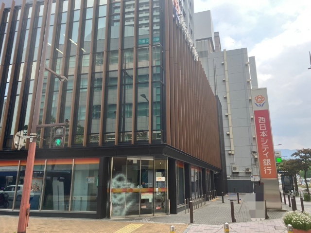 銀行　西日本シティ銀行室町支店（銀行）まで451m