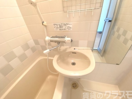 洗面設備　洗面台です＾＾ないと困るアイテム☆
