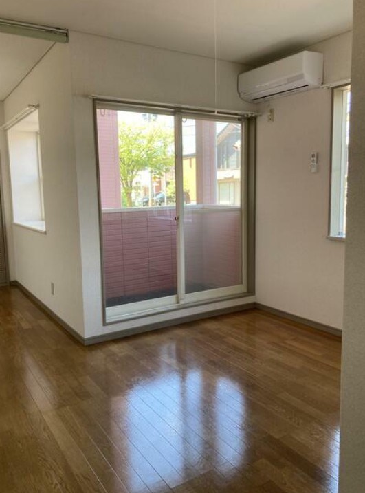 バルコニー　バルコニーあり