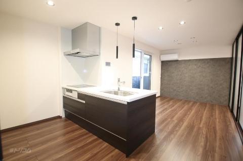 キッチン　IH＆グリル付システムキッチン