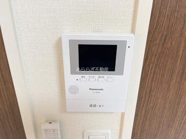 玄関　カメラ付インターホン