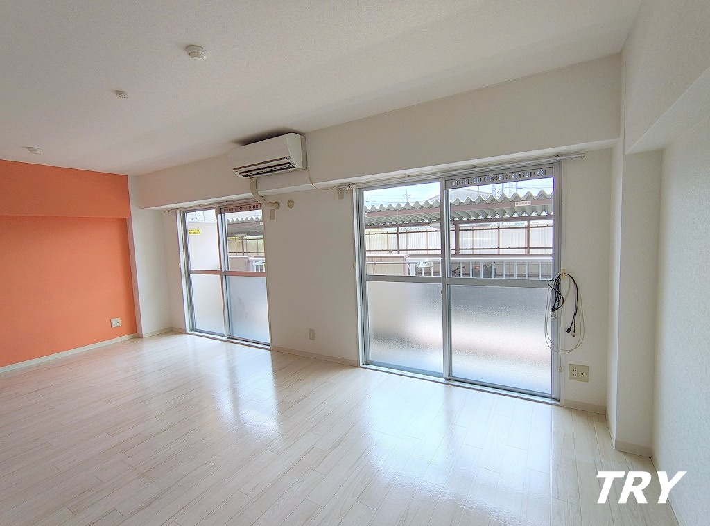 居室・リビング　１６帖のリビング