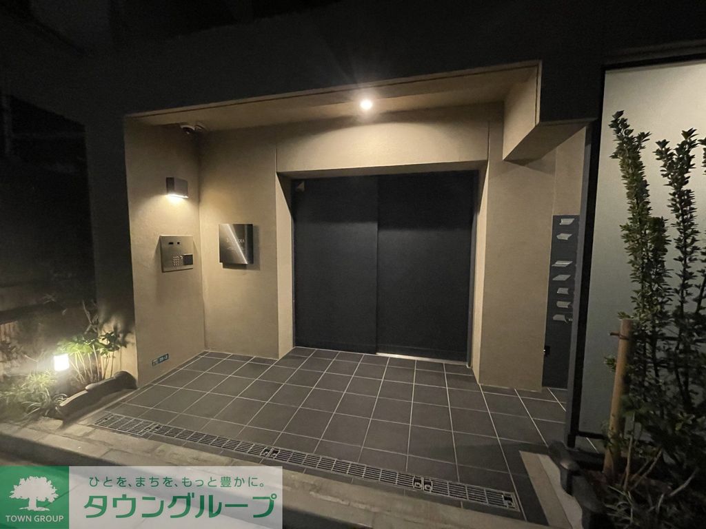 エントランス　エントランス