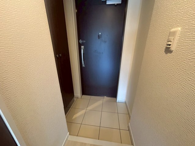 玄関　アレーヌコート金山