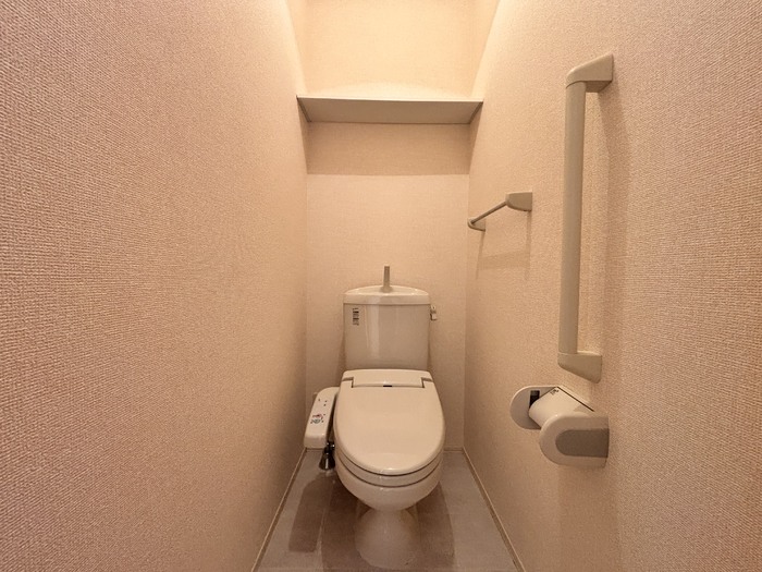 トイレ　清潔感のあるトイレです