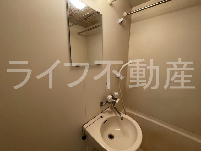 洗面設備　洗面所です