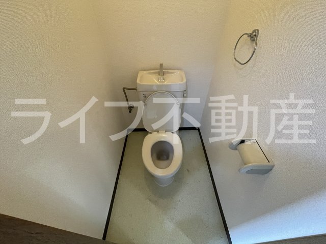 トイレ　落ち着いたトイレです
