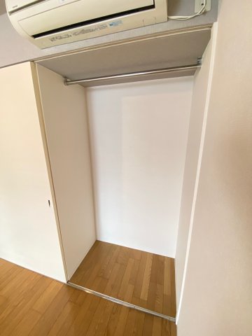 収納　※反転タイプ