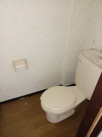 トイレ　落ち着いたトイレです