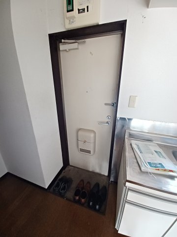 玄関　明るい玄関です