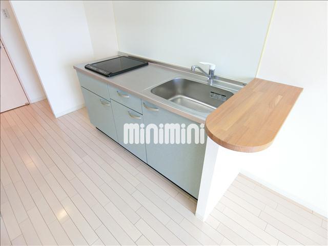 キッチン　２口ＩＨヒーター付きのキッチンです。