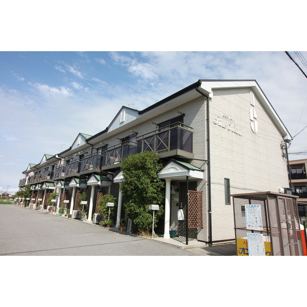 建物外観　２階建テラスハウス