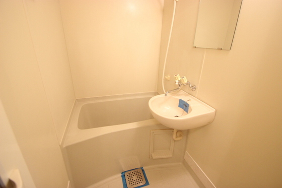 洗面設備　※別部屋の写真です