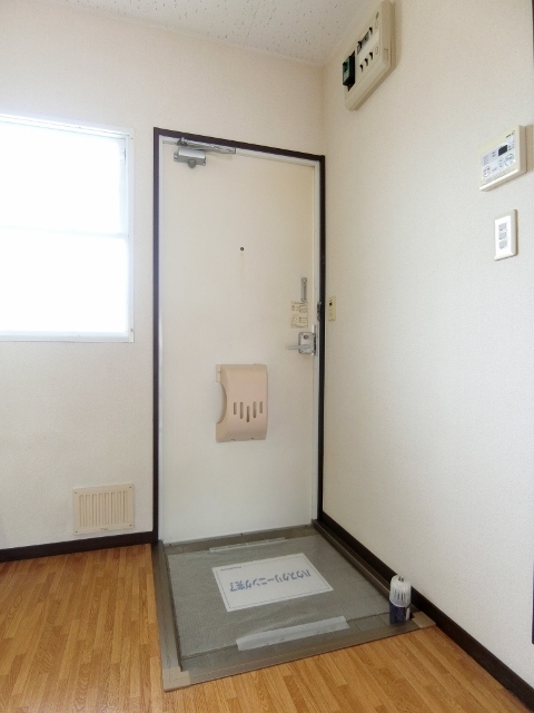 玄関　図面と現状に相違がある場合には現状を優先