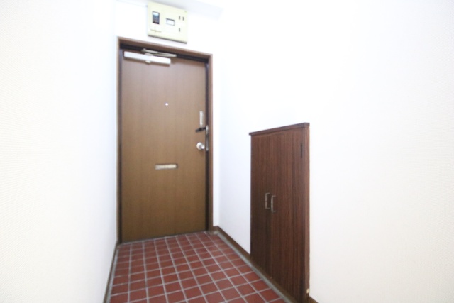 玄関　※別号室の参考写真です※
