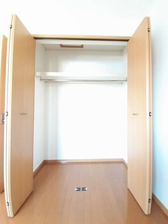 収納　クローゼット