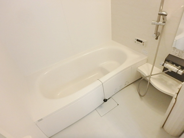 バス・シャワールーム　★別部屋参考写真です★