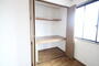 収納　※別部屋の写真です。