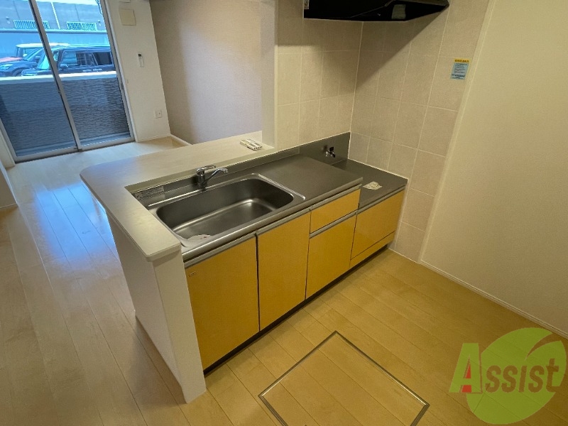 キッチン　こちらはキッチン。調理スペースもあり使いやすそうです。