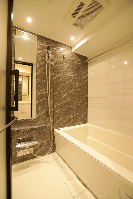 バス・シャワールーム　バス※別部屋参考写真