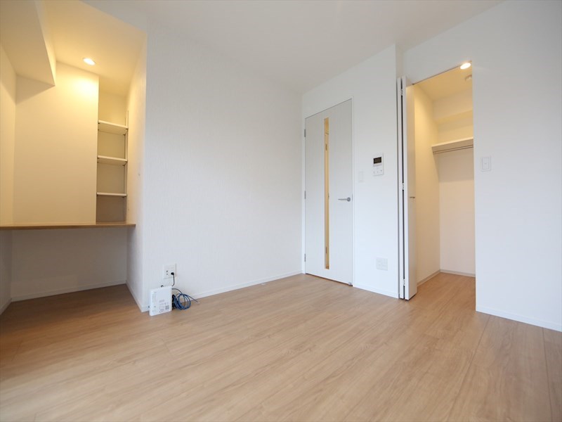 居室・リビング　洋室7.53帖　ウォークインクローゼット（収納充実してます）