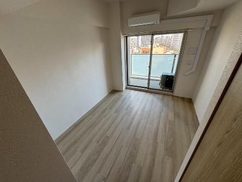 居室・リビング　室内