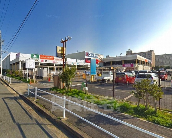 スーパー　マックスバリュ　港十番店（スーパー）まで706m