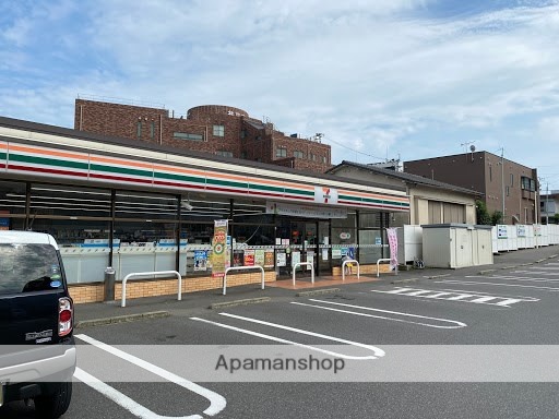 コンビニ　セブンイレブン（コンビニ）まで495m