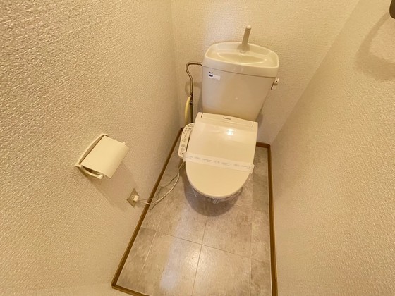 トイレ　※別部屋の写真です