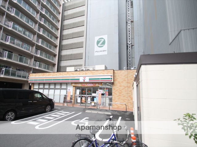 コンビニ　セブンイレブン（コンビニ）まで472m