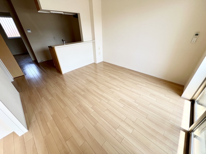 居室・リビング　※画像と反転タイプのお部屋です