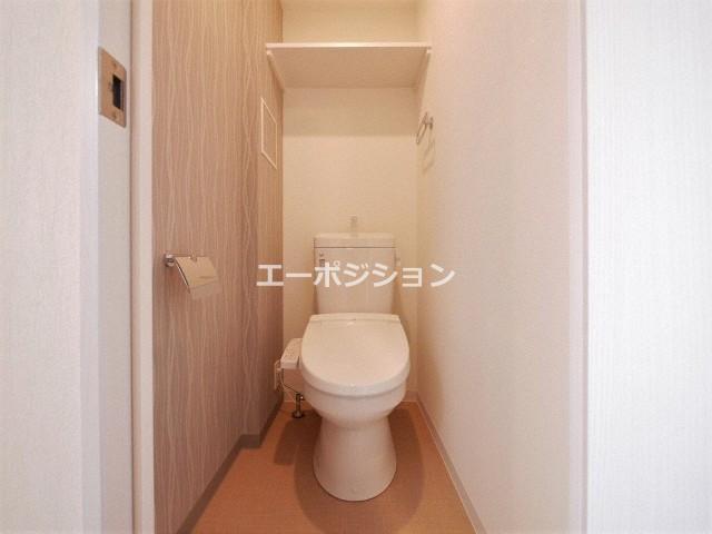 トイレ　フォーリアライズ難波南レーヴ