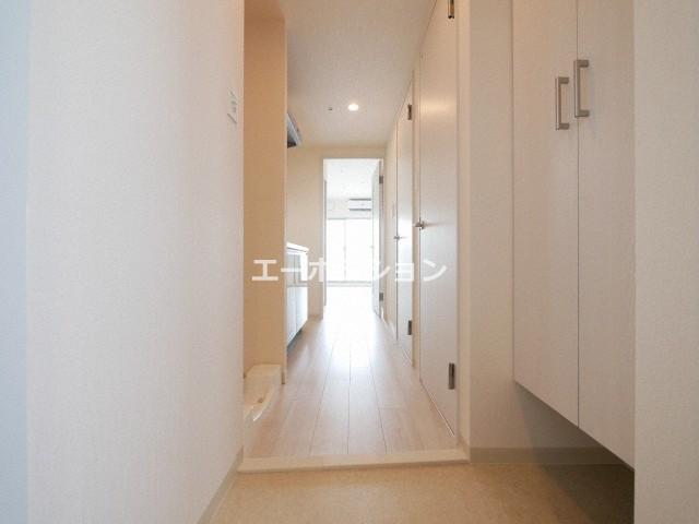 玄関　フォーリアライズ難波南レーヴ