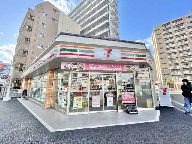 コンビニ　セブンイレブン仙台鉄砲町店（コンビニ）まで50m