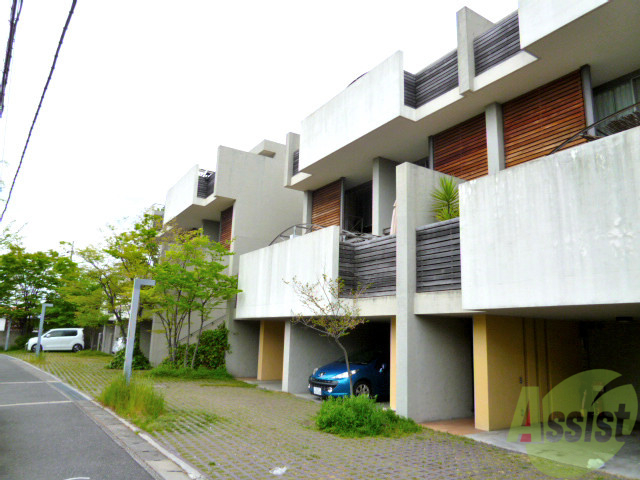 建物外観　豊中市上野坂「セファーヒル」