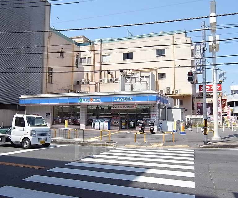 コンビニ　ローソン宇治小倉駅前店（コンビニ）まで462m