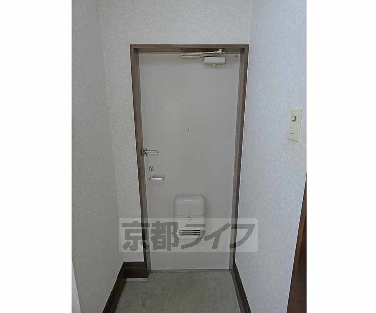 玄関　玄関です。