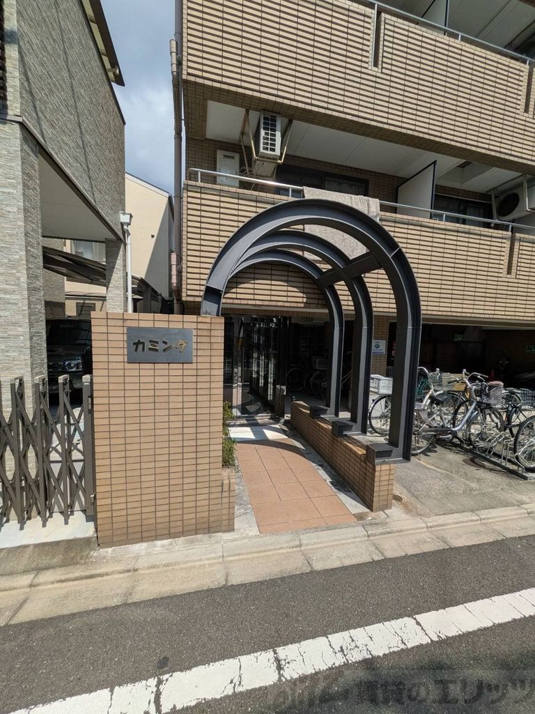 エントランス　エントランス