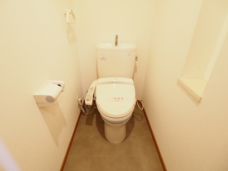 トイレ　ウォシュレット付きのトイレです。