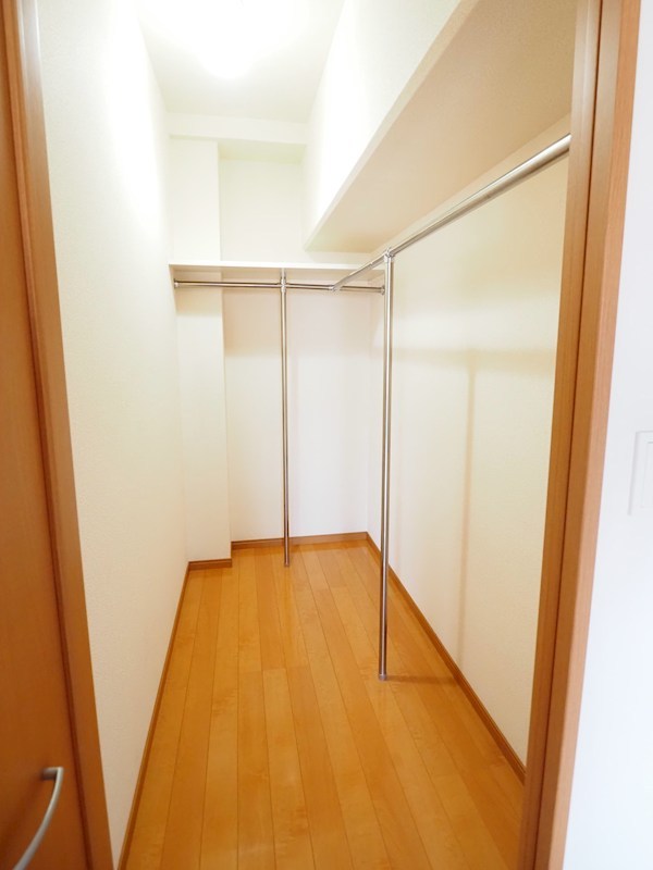 収納　ウォークインクローゼット。