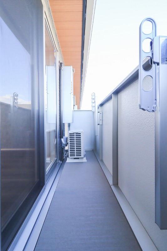 バルコニー　図面と現状に相違がある場合には現状を優先