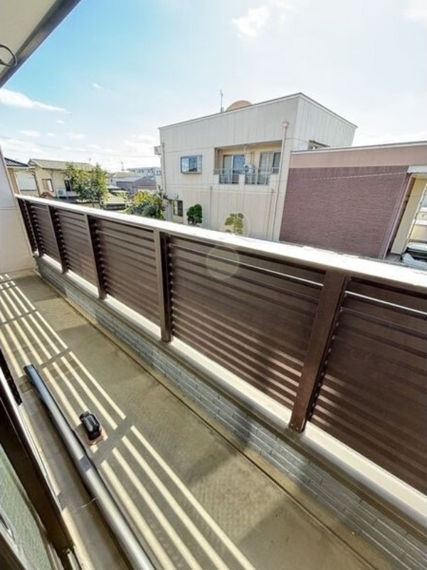 バルコニー　図面と現状に相違がある場合には現状を優先