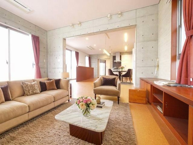 居室・リビング　CGで家具等を配置したもので家具等は含まれません