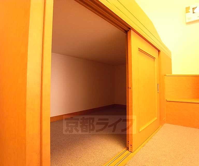 収納　ベッド下の収納です。