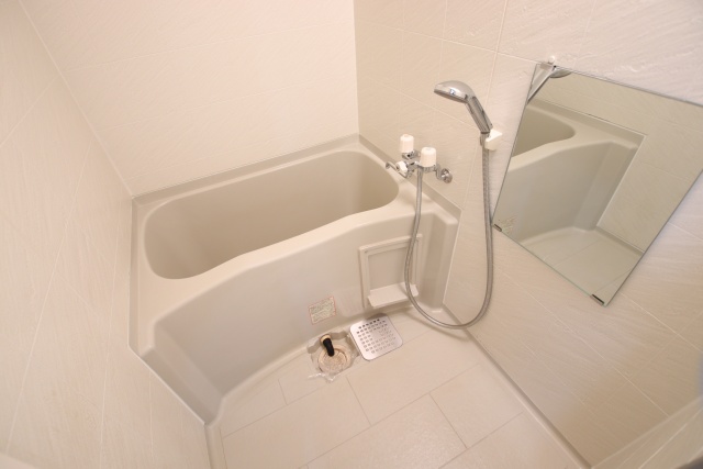 バス・シャワールーム　※別室の参考写真の為、現況優先です。