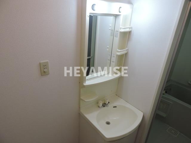 洗面設備　※同物件反転タイプの写真でございます※現況を優先します※