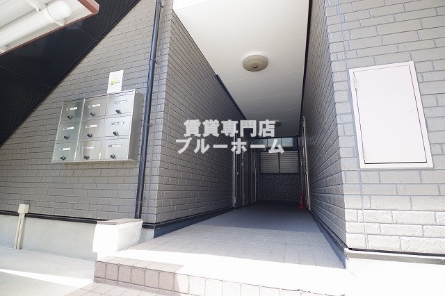 エントランス　明るいエントランス！