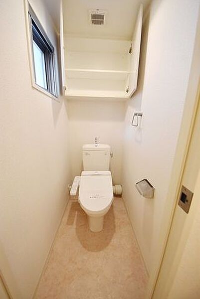 トイレ　※別部屋の参考写真です。